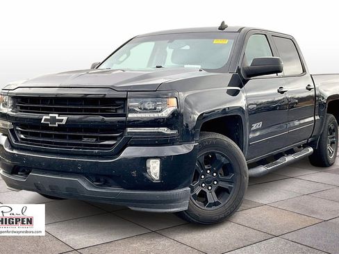 Used 2018 Chevrolet Silverado 1500 LTZ Z71 w/ Midnight Edition image 11