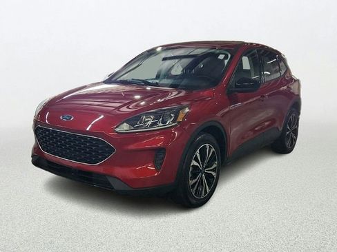 Used 2022 Ford Escape SE w/ SE Sport Appearance Package image 3