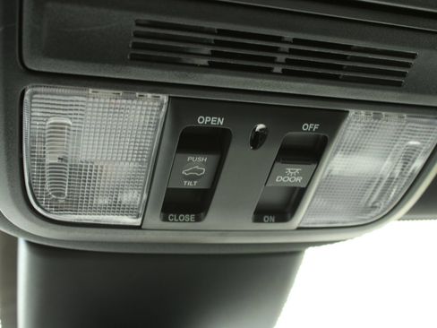 Used 2024 Honda Odyssey Sport image 58