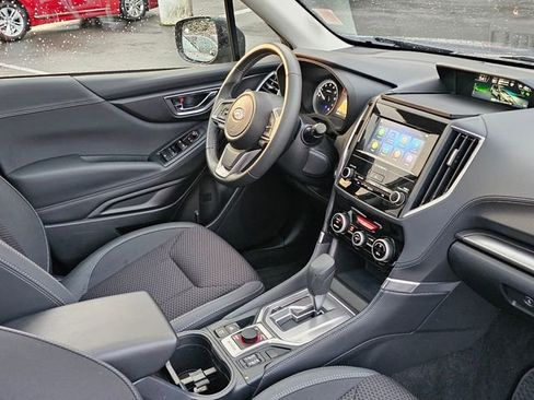 Used 2024 Subaru Forester Premium image 13