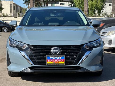 Used 2024 Nissan Sentra SV FWD image 9