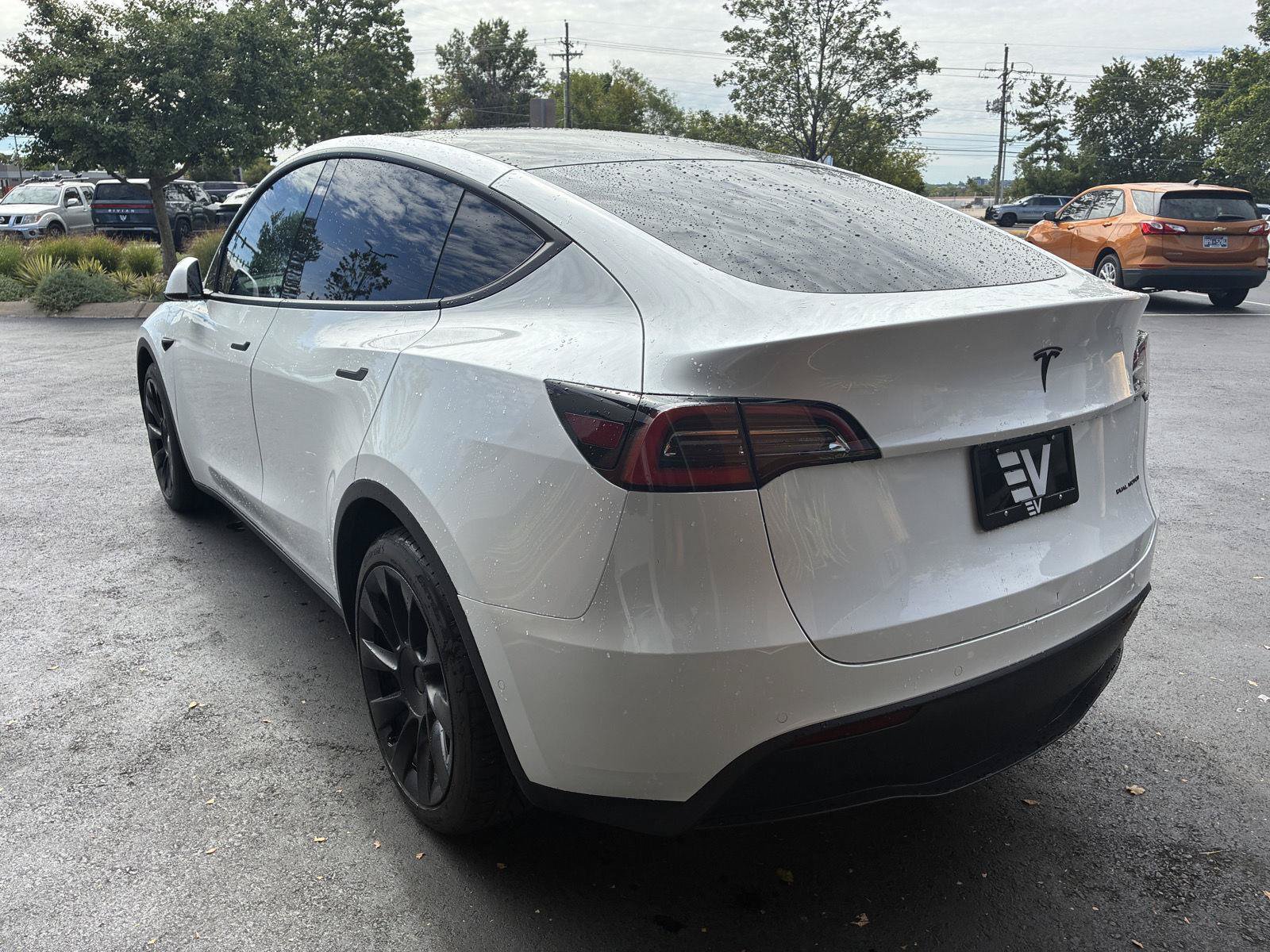 Used 2021 Tesla Model Y Long Range AWD/4WD image 5