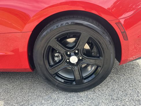 Used 2023 Chevrolet Camaro LT RWD image 17