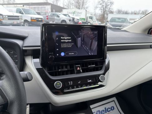Used 2025 Toyota Corolla Hybrid Sedan image 41