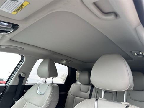 Used 2024 Hyundai Tucson Limited image 30