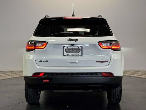 Used 2022 Jeep Compass Trailhawk w/ Trailhawk Elite Group AWD/4WD image 7