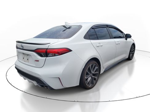 Used 2021 Toyota Corolla XSE FWD image 7