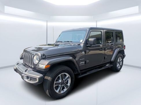 Used 2023 Jeep Wrangler Unlimited Sahara AWD/4WD image 7