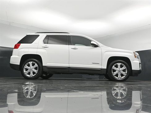 Used 2017 GMC Terrain SLE w/ Driver Alert Package I FWD image 30