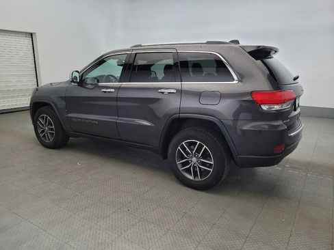 Used 2018 Jeep Grand Cherokee Limited image 3