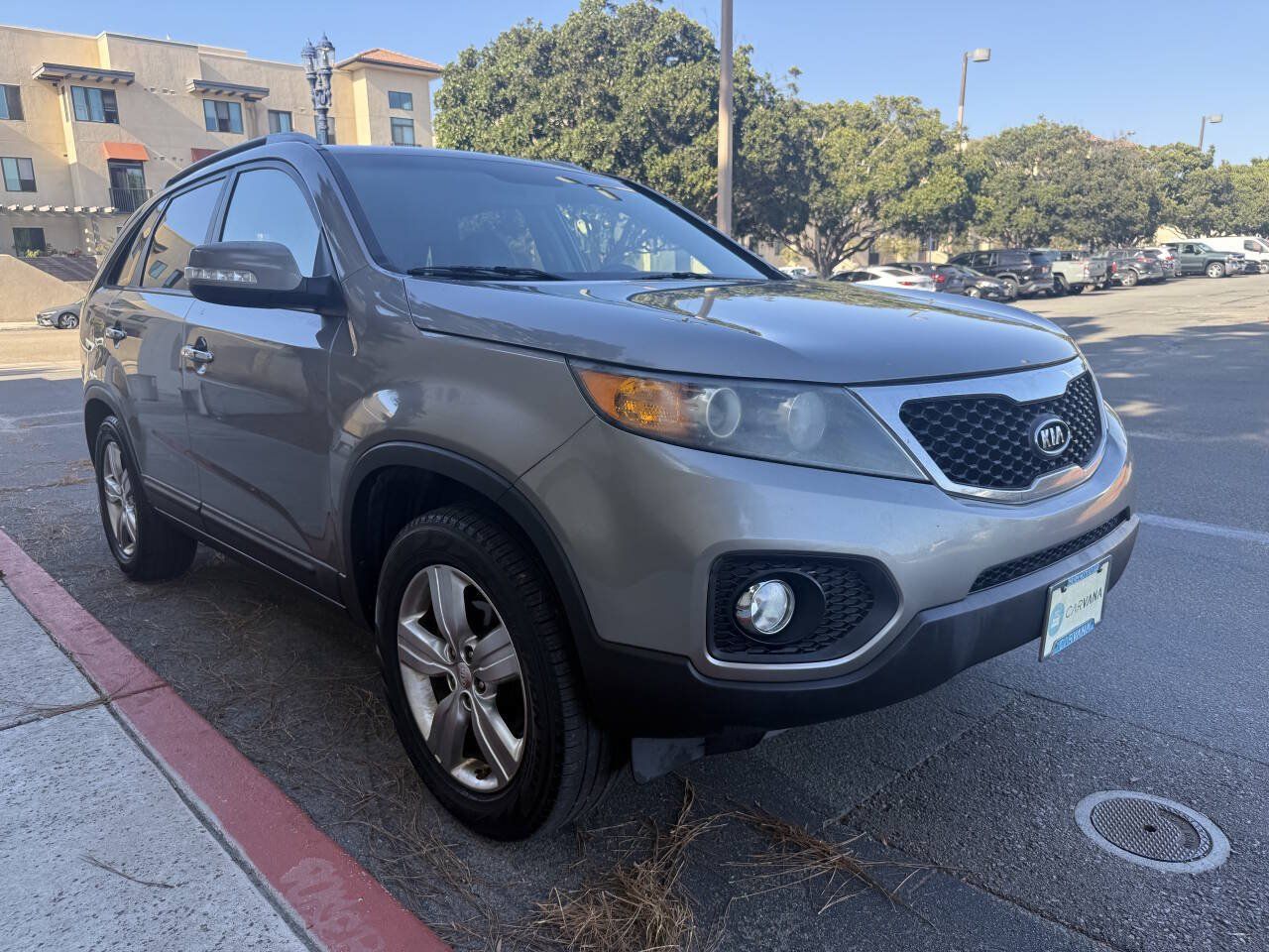 Used 2013 Kia Sorento EX w/ Premium Plus Pkg FWD image 2