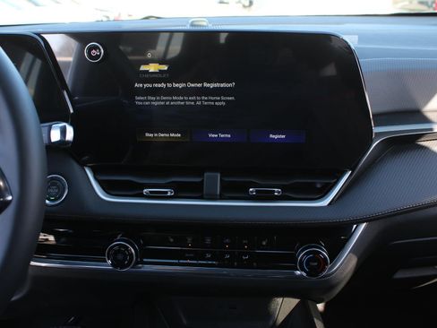 New 2026 Chevrolet Equinox LT image 11