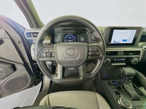 Certified 2025 Toyota Tacoma SR5 image 11