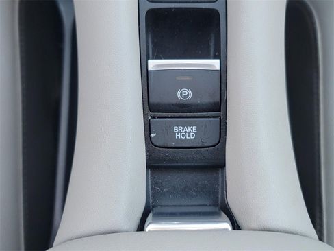 Used 2024 Honda HR-V EX-L image 22