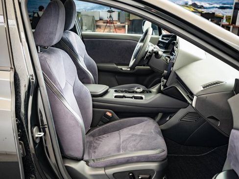 Certified 2023 Lexus RZ 450e Premium w/ Accessory Package (2T) image 21