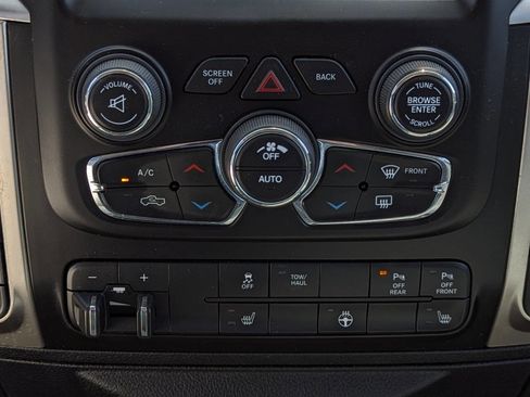 Used 2018 RAM 1500 Big Horn AWD/4WD image 20