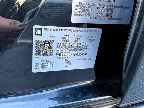 Used 2023 Chevrolet Silverado 1500 LT AWD/4WD image 17