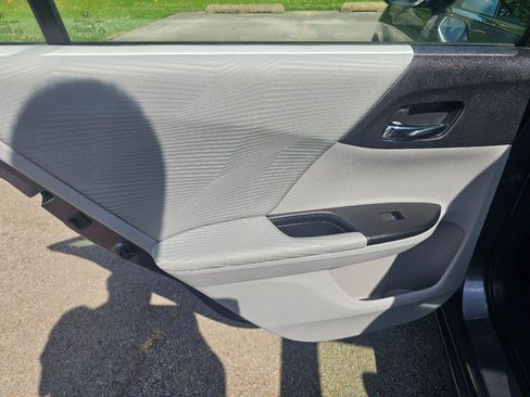 Used 2014 Honda Accord LX image 21