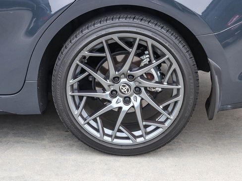 Certified 2025 Toyota Camry SE FWD image 9
