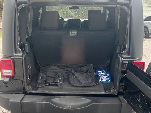 Used 2010 Jeep Wrangler Sport image 15