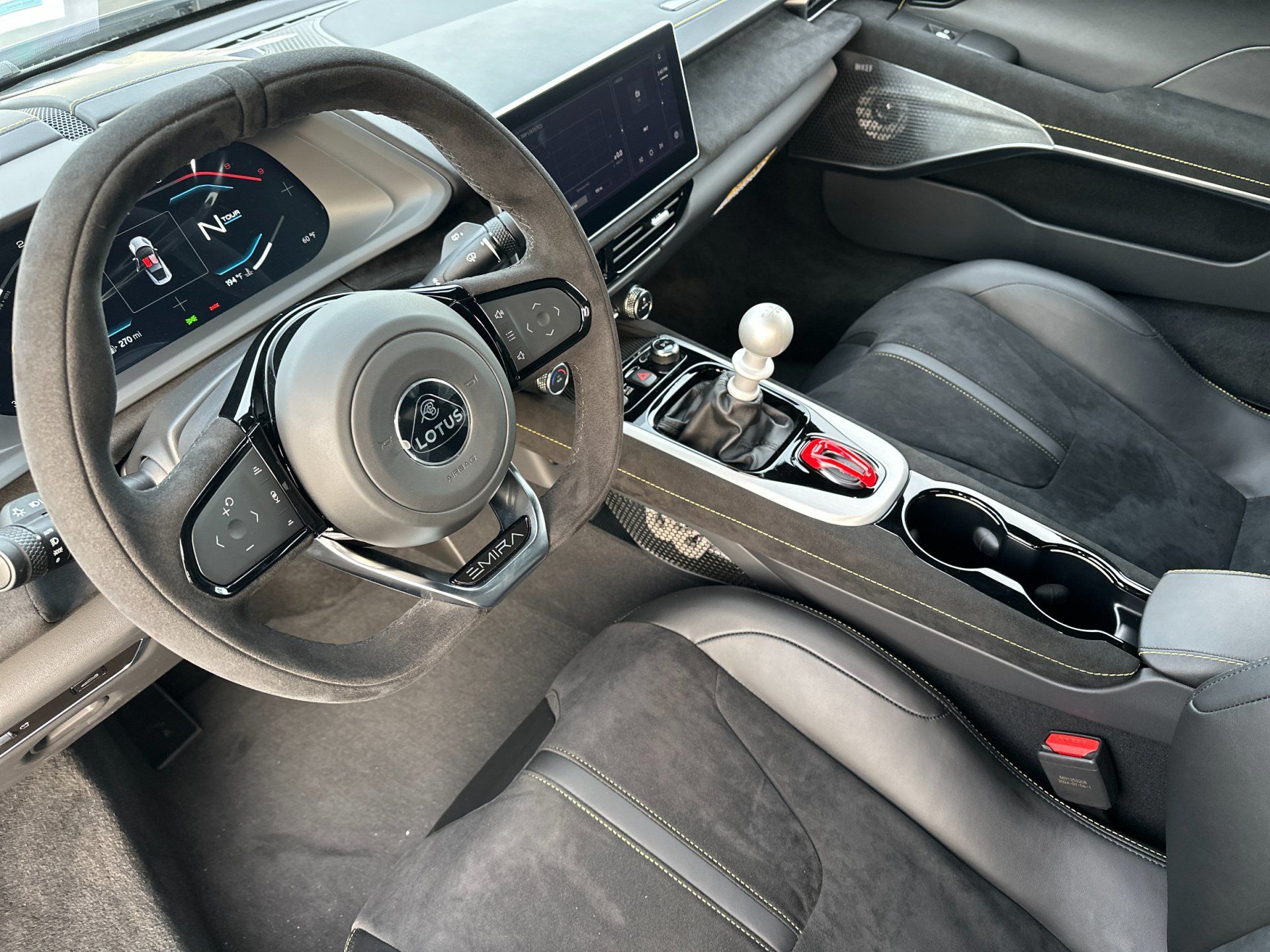 Used 2025 Lotus Emira RWD image 10