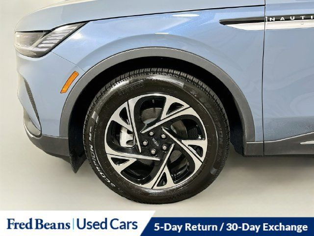 Used 2026 Lincoln Nautilus Premier w/ Equipment Group 102A AWD/4WD image 39