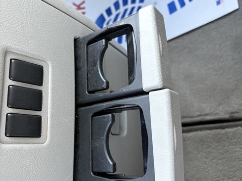 Used 2011 Nissan Quest SV image 40