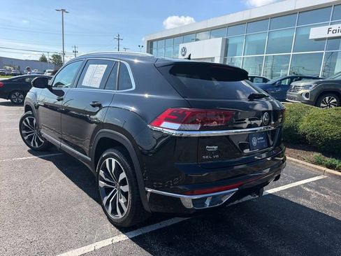 Used 2023 Volkswagen Atlas Cross Sport SEL Premium R-Line AWD/4WD image 7