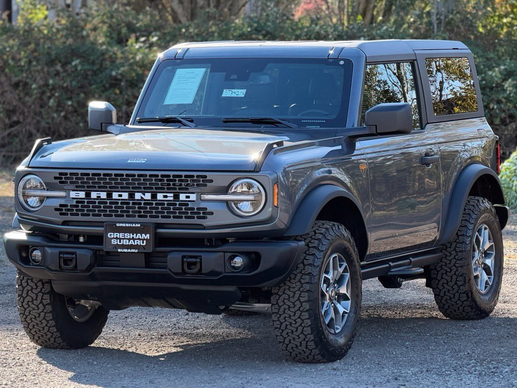 Used 2025 Ford Bronco Badlands AWD/4WD image 3
