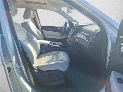 Used 2017 Mercedes-Benz GLS 450 4MATIC image 19