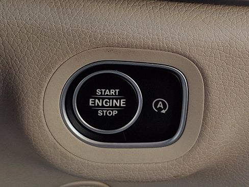Used 2022 Mercedes-Benz GLE 350 4MATIC image 24