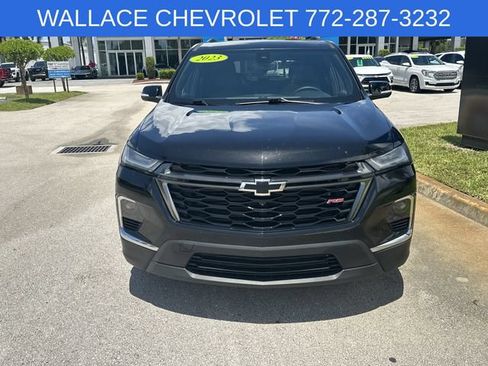 Used 2023 Chevrolet Traverse RS FWD image 3