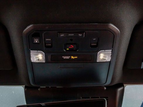 Used 2025 Toyota Tacoma TRD Pro AWD/4WD image 27