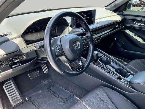 Used 2023 Honda Accord Sport image 17