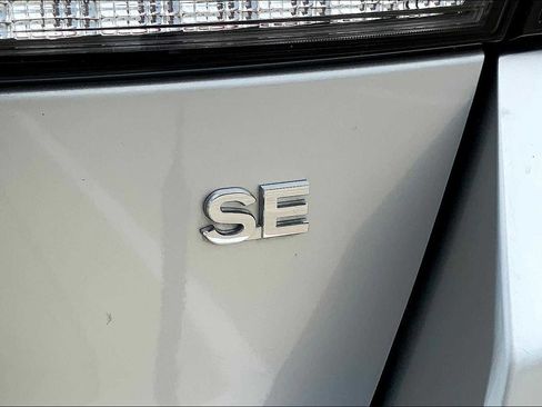 Used 2024 Mitsubishi Outlander Sport SE image 9