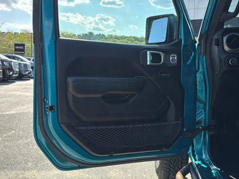Used 2019 Jeep Wrangler Unlimited Sport S AWD/4WD image 12