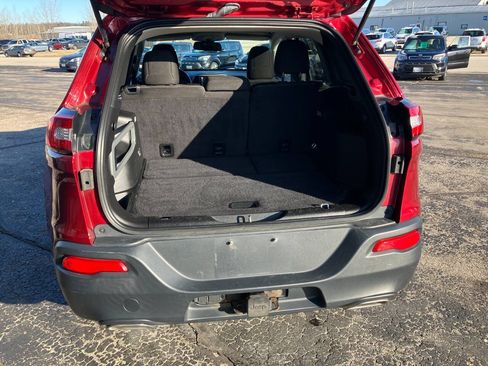 Used 2016 Jeep Cherokee Latitude w/ Cold Weather Group image 22
