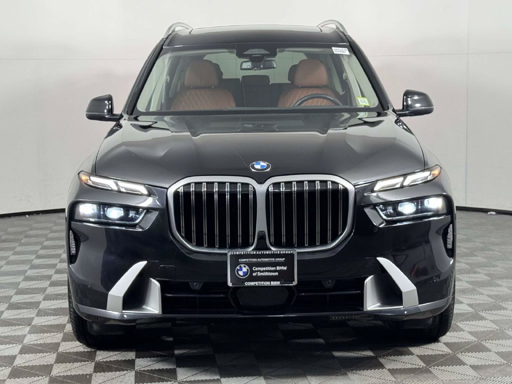 Used 2023 BMW X7 xDrive40i AWD/4WD image 6
