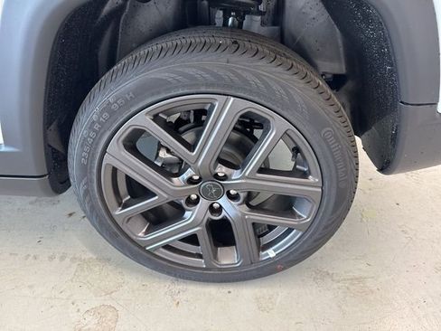 New 2026 Jeep Compass Limited image 5