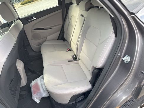 Used 2020 Hyundai Tucson SE image 5