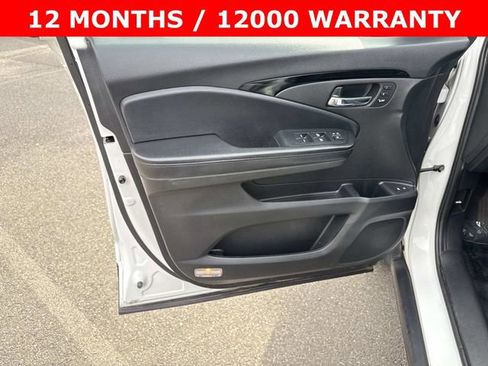 Used 2020 Honda Pilot Touring image 13