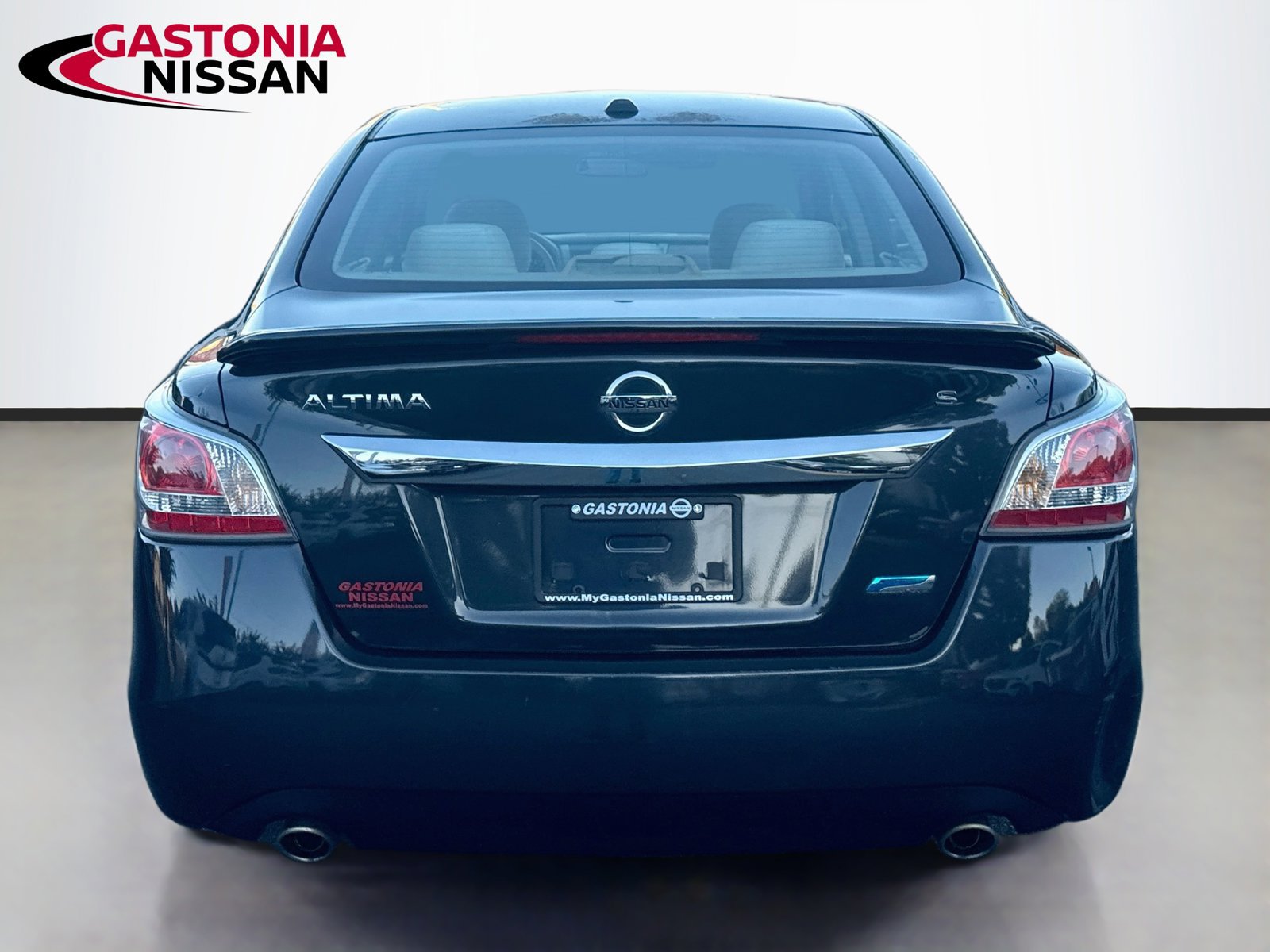 Used 2014 Nissan Altima 2.5 S w/ Sport Value Package FWD image 7