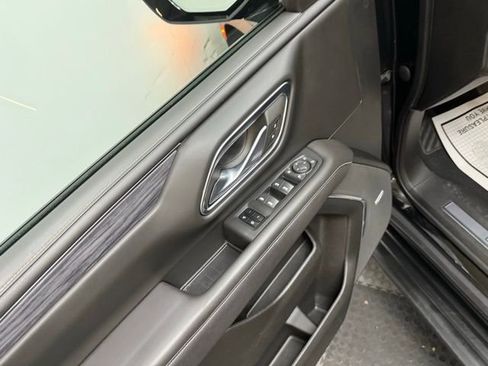 Certified 2023 GMC Yukon SLT w/ SLT Premium Package image 18