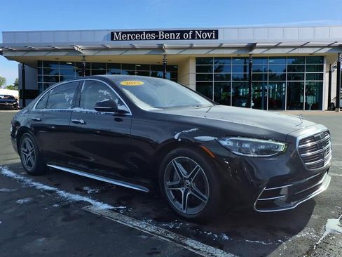Used 2023 Mercedes-Benz S 580 4MATIC Sedan image 3