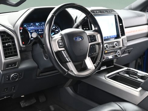 Used 2022 Ford F350 Platinum AWD/4WD image 32