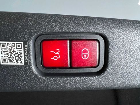 New 2025 Mercedes-Benz E 450 4MATIC Sedan image 16