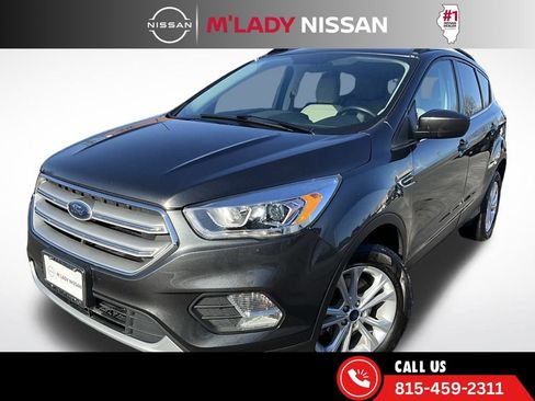 Used 2019 Ford Escape SEL image 2