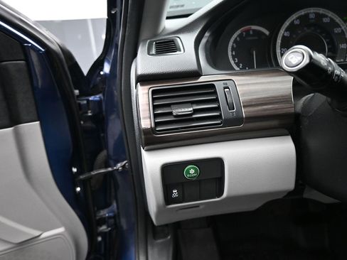 Used 2016 Honda Accord EX-L image 2