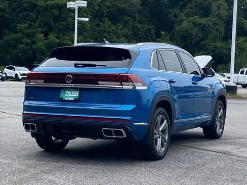 Used 2024 Volkswagen Atlas Cross Sport SEL R-Line image 3