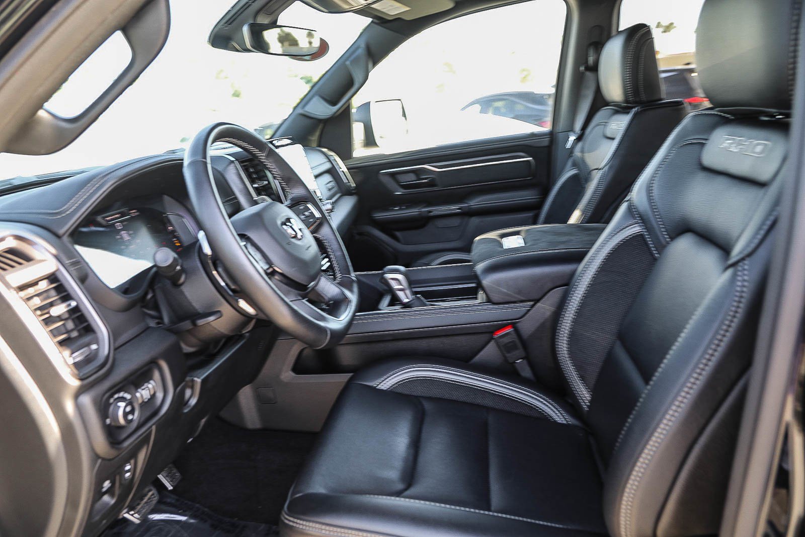 Used 2025 RAM 1500 RHO AWD/4WD image 17